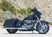 Harley-Davidson FLHX Street Gilde